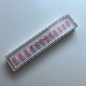 Static Nails Reusable Pop-On Manicures